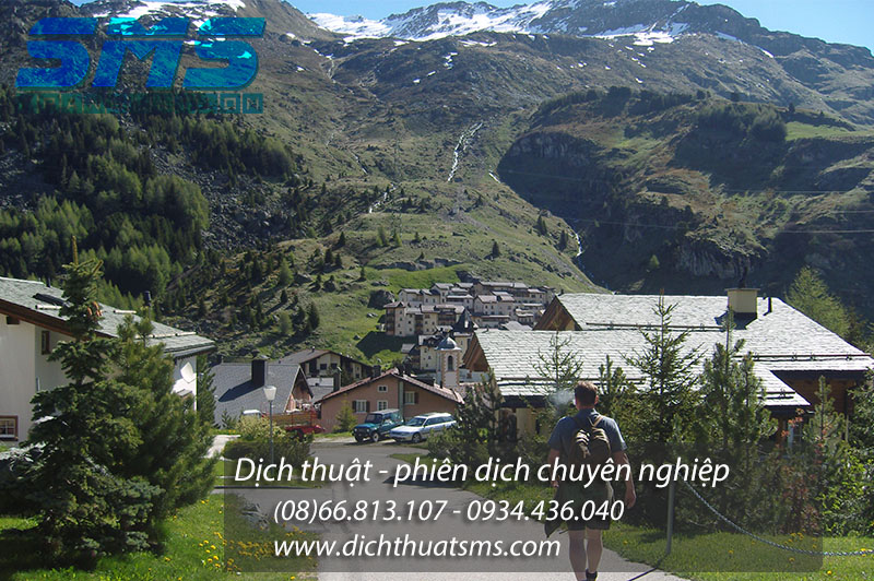 Thị trấn có tên Bivio thuộc bang Graubunden với 200 cư dân, không chỉ nói được 3 trong 4 ngôn ngữ chính mà còn dùng rất nhiều phương ngữ. Đa số người dân ở Bivio nói tiếng Đức, một phần tư nói tiếng Ý (ngôn ngữ chính của bang) và một phần năm nói tiếng Romansh.